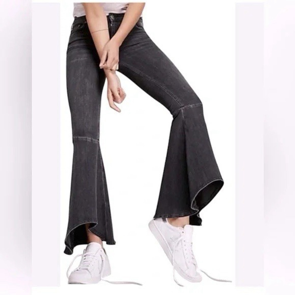 Free People Ruffle Denim Super Flare Bell Bottoms Black Mid Rise Size 30 Boho